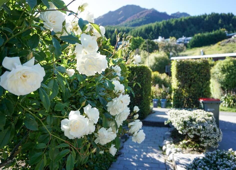 Fernhill Stunning View Home Queenstown Bagian luar foto
