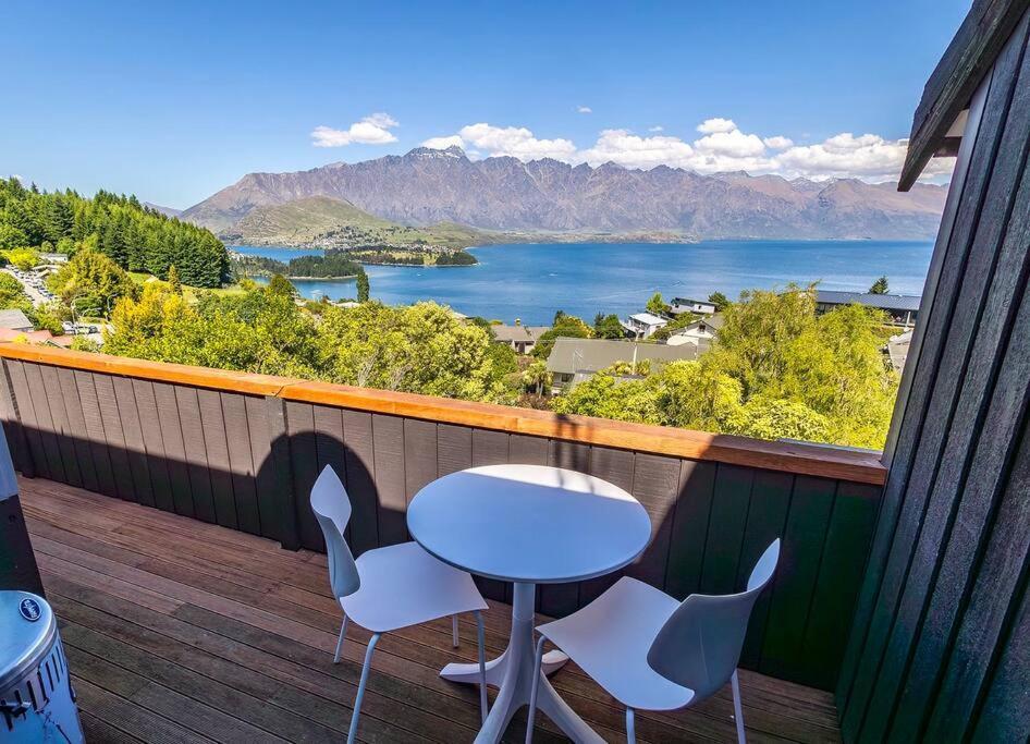 Fernhill Stunning View Home Queenstown Bagian luar foto